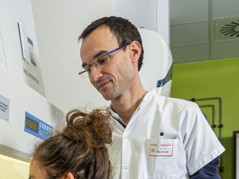 Mieux soigner les infections pulmonaires graves chez les patients fragiles